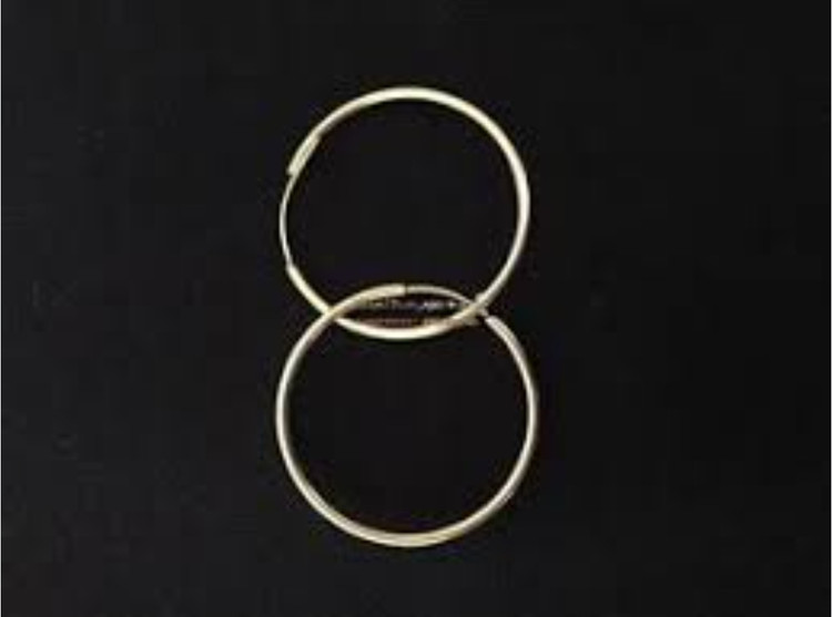 گوشواره حلقه ای ساده قطر 1/5 سانتی طلا 18 عیار